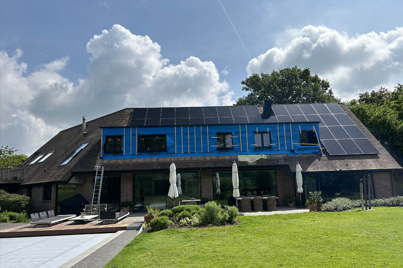 Dakkapel in Mater met Trespa gevelbekleding