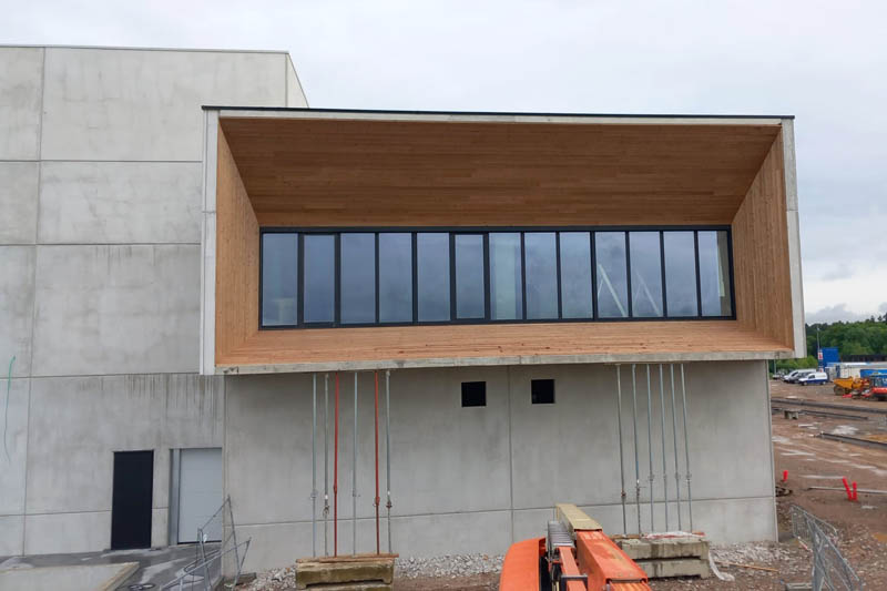 Gevelbekleding voor utiliteitsbouw in Suarlée