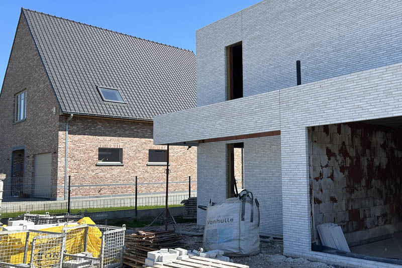 Luifel met houten roostering in Appelterre